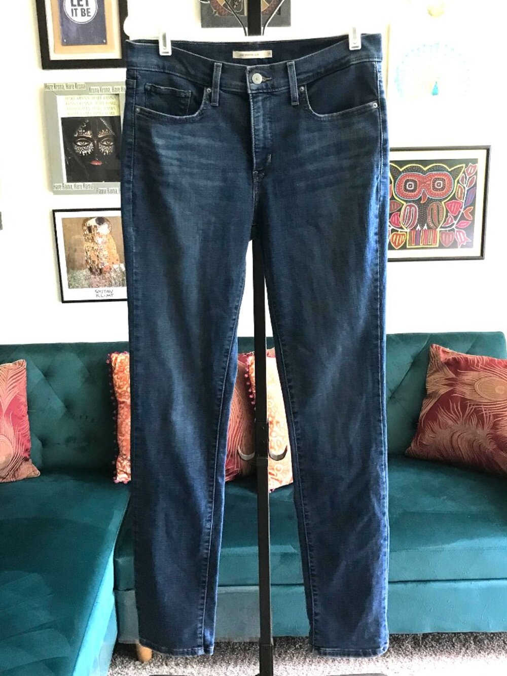 LEVI'S size 31 Blue Stretch Denim 312 Shaping Slim Jeans